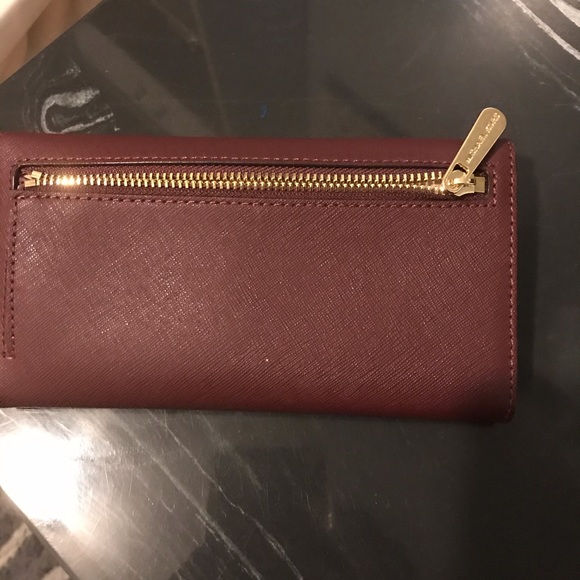 Michael Kors wallet - Picture 3 of 3